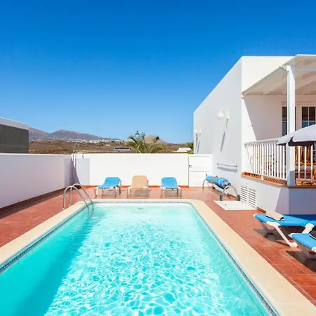 Tania Вілла Пуерто-дель-Кармен