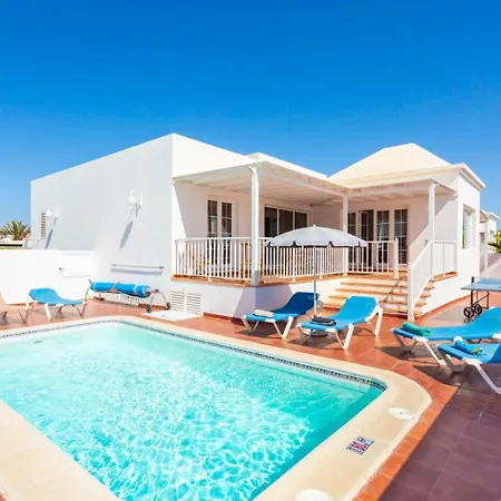 Tania Villa Puerto del Carmen